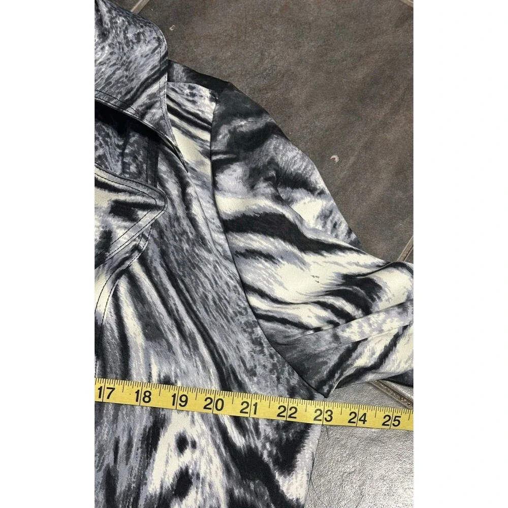 Susan Graver Women Size L Animal Print Zebra Black Grey Lined Jacket Boho